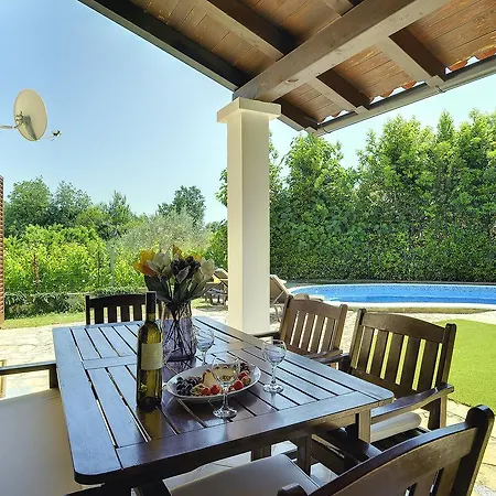 Villa Nina